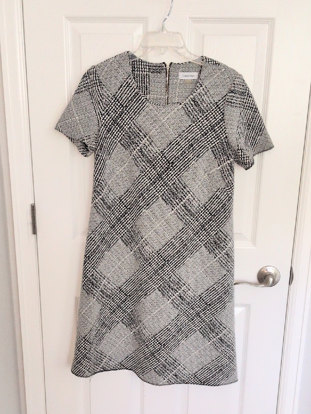 Calvin Klein Black & White Plaid Short Sleeve A-line Midi Dress - 10